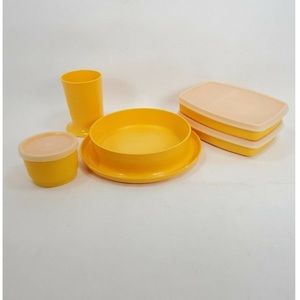 RARE VINTAGE TUPPERWARE BOWL, CUPS AND CONTAINERS